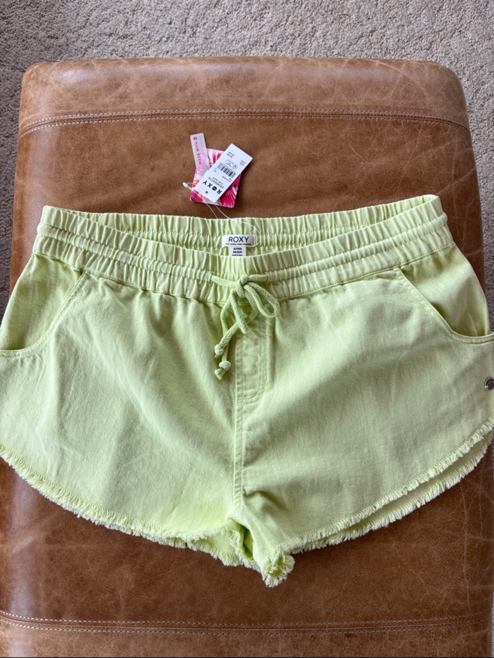 Roxy NwT women’s Light Green Drawstring Beach Shorts